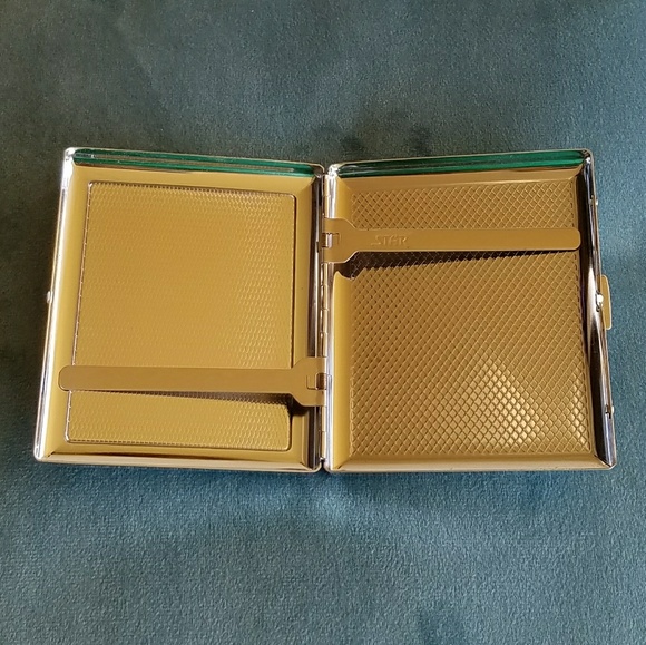 NEW Pinup Girl Wallet / Cigarette Case - Picture 2 of 2